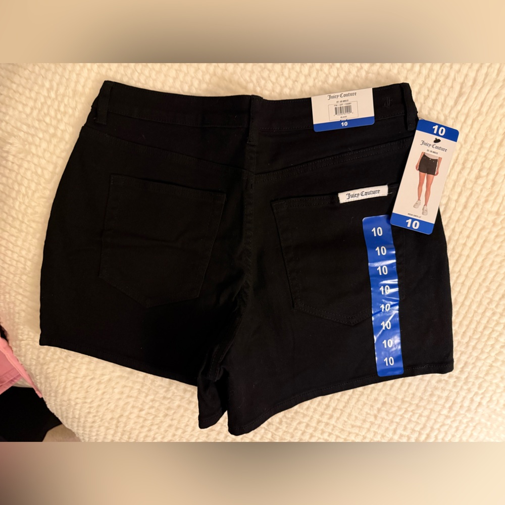 Juicy Couture Black Denim Jean Shorts 4.5” Inseam Size 10 - Picture 4 of 4